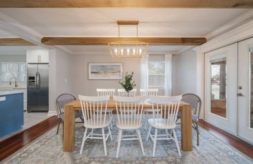 Rockwell House | Stone Manor - Lake Front - Huge Outdoor Space- BBQ