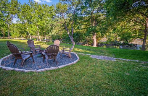 Canyon Lake House | Stone River Cabin