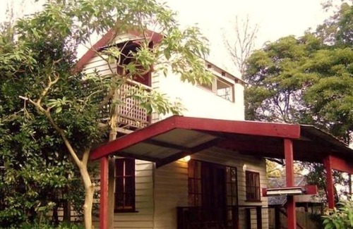 Belgrave Cottage | Stone's Throw Cottage B&B Belgrave