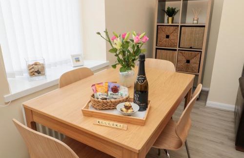 Amble House | Stone's Throw
