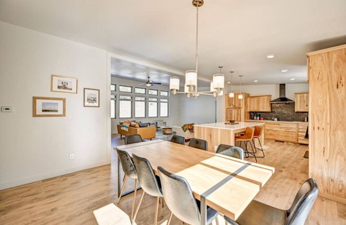 Nathrop Apartment | Stone`s Throw Retreat