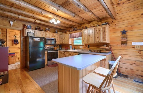 Logan Cabin | Stone Settler | 30 Acres | Hocking