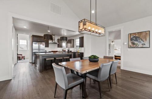 Bend House | Stone