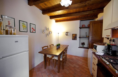 Borgo alla Collina Villa | Stone villa situated in a panoramic position between Arezzo and Firenze, in the Casentino Valley. Th