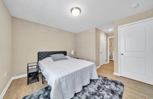 New Albany Apartment | Stonecrest 620, 2bd Apt I Free Parking I Pool