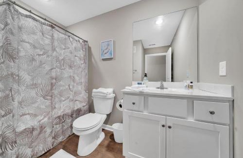 New Albany Apartment | Stonecrest 620, 2bd Apt I Free Parking I Pool