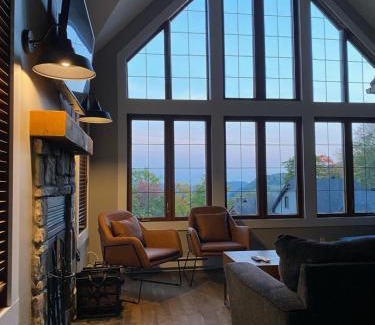 Stoneham Apartment | Stoneham 08