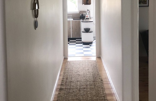 Golden Point House | StoneHaus Ballarat.. Mid century gem in great location. WiFi Free and fast
