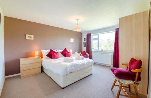 Hawes House | Stoneleigh - Hawes
