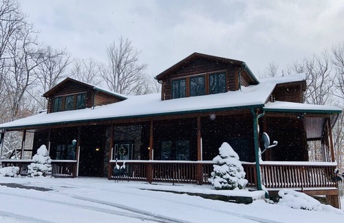 McHenry House | Stones Throw, a cozy yet spacious mountain retreat!