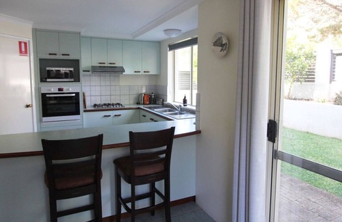 Margaret River Apartment | Stones Throw | Centre Of Town | Walk To Trails