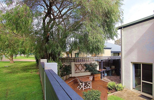 Margaret River Apartment | Stones Throw | Centre Of Town | Walk To Trails