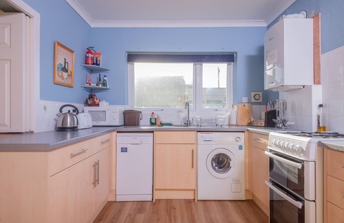 Leven Apartment | Stonesthrow Elie 2 Mins to Beach