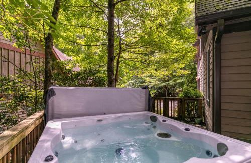 Foscoe House | Stoney Brook Cottage at Echota