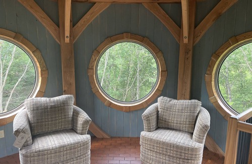 Burtrum Cabin | Stoney Ridge Lighthouse