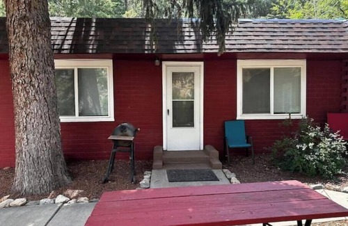 Loveland Apartment | Stoney River Lodge - Unit 5 - Big Horn Sheep