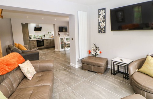 Greenhead Cottage | STONEY WALL, romantic, with hot tub in Haltwhistle