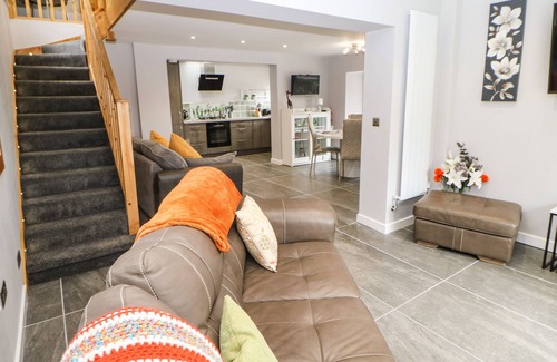 Greenhead Cottage | STONEY WALL, romantic, with hot tub in Haltwhistle