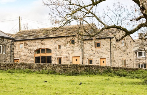 Midhopestones Cottage | STONEYCROFT BARN, family friendly, with a garden in Midhopestones