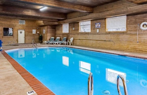 Salmon Creek House | Stop for comfort and value in Vancouver, WA!