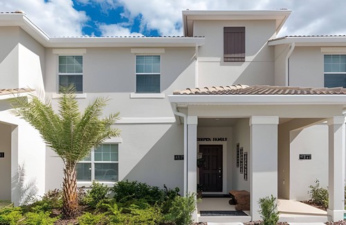 Kissimmee Villa | Storey Lake 4BR Townhome – 10min to Disney