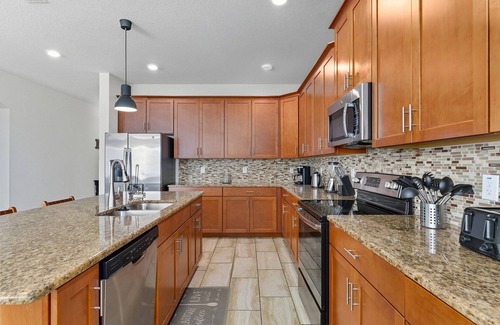 Kissimmee House | Storey Lake 6BR Villa w/Private Pool & Spa