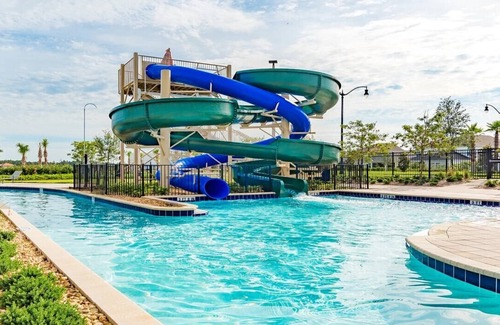 Bay Lake House | Storey Lake-CLOSEST RESORT TO DISNEY-FREE RESORT FACILITIES -MODERN-FREE WIFI