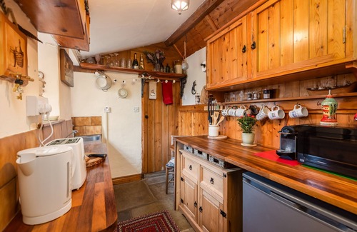 Leyburn Cottage | Storeys Cottage - a holiday cottage that sleeps 4 guests in 2 bedrooms