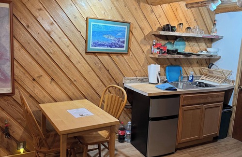 Gallatin Gateway Cabin | Storm Castle Highlands river cabin