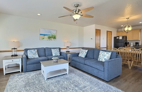 Buxton Cottage | Storm Cottage- Short Walk to Beach- Community Pool & Spa