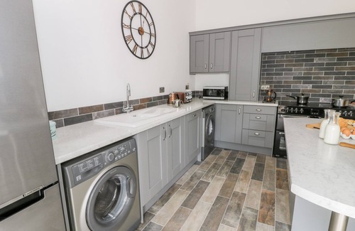 Menai Bridge Cottage | STORWS, family friendly, character holiday cottage in Pentraeth