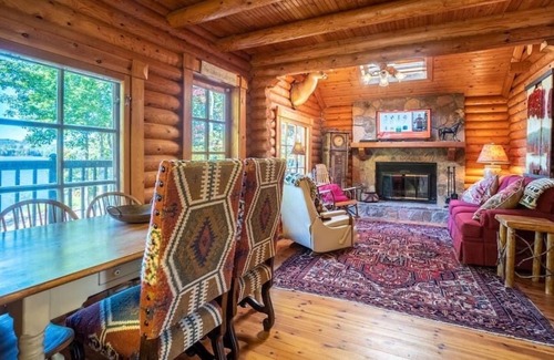 Cedar Cliff Cabin | Storybook Alpine Log Cabin