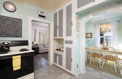 Rockaway Beach Cottage | Storybook Beach Cottage *Retreat* at Twin Rocks