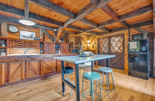 Ellijay Cabin | Storybook Cabin: 4 Acres+Creek+Nat'l Forest