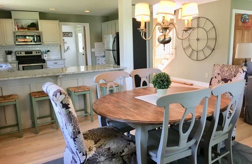 Mid-Coast and Islands House | Stover's Cove Beach Coastal Retreat