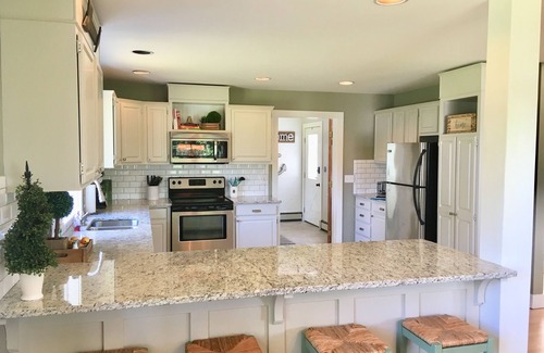 Mid-Coast and Islands House | Stover's Cove Beach Coastal Retreat