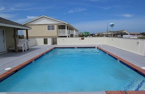 Hatteras Condo | Stowe Away - Gorgeous 1 bedroom with ALL the perks!