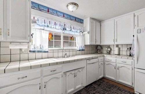 Marina House | STR25 -15 Room For Rent