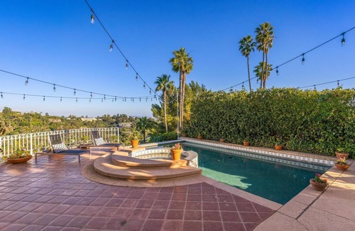 Bel Air Villa | Stradella Spanish - 3B Contemporary Mediterranean Resort-Style in Bel Air