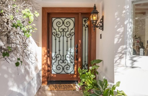 Bel Air Villa | Stradella Spanish - 3B Contemporary Mediterranean Resort-Style in Bel Air