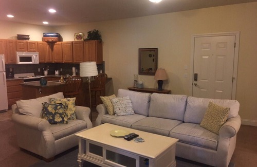 Ludington Apartment | STRAM - 201