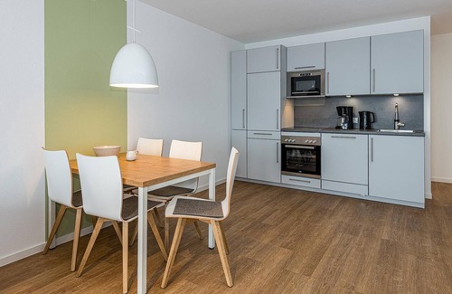 Bensersiel Apartment | Strandnahes Ferienapartment mit Balkon, Parkplatz, Schwimmbad- & Saunanutzung