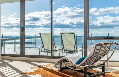 Forster Apartment | Strand Beachside 1003 - Penthouse