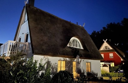 Glowe House | Strandgut Reethus Comfortable holiday residence