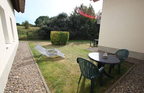 Lobbe Apartment | Strandhaus Mönchgut Bed&Breakfast F-1010 Double room 23