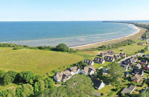 Lobbe Apartment | Strandhaus Mönchgut Bed&Breakfast F-1010 Double room 23
