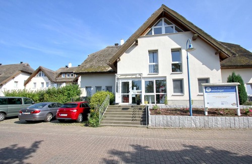 Lobbe Apartment | Strandhaus Mönchgut Bed&Breakfast F-1010 Double room 34