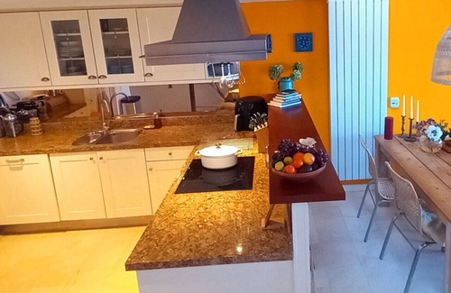 IJmuiden Apartment | Strandhuis in de duinen met uitzicht op zee.