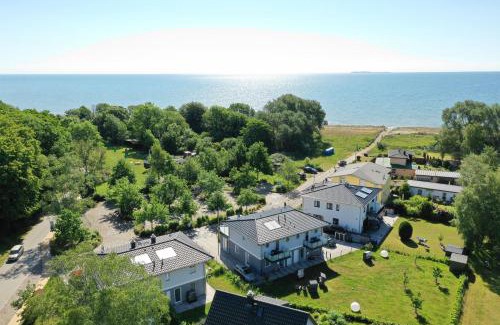 Gohren House | strandnah, Balkon, Meerblick, Sauna, gratis Nutzung vom AHOI Erlebnisbad und Sauna in Sellin - Beach House Palstek