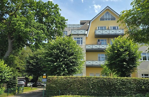 Graal Mueritz Apartment | Strandnahe 2-zi.r-fewo für 4 Pers. im 2. Obergeschoss mit Fahrstuhl
